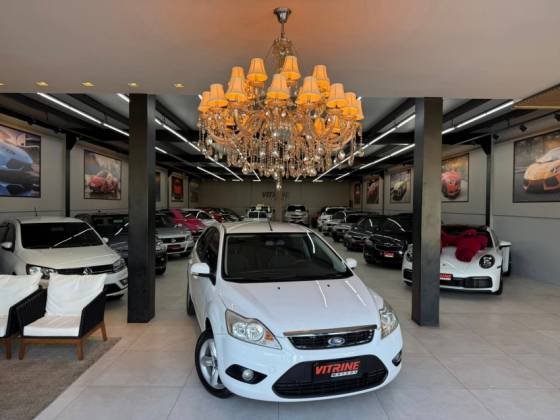 FORD FOCUS 1.6 GLX 16V FLEX 4P MANUAL